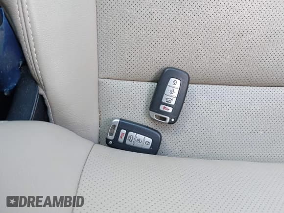 ✅ 2013 Kia Optima LX • VIN: KNAGM4AD3D5048870 • Lot: 43231413. Wystawiony na IAAI z przebiegiem 165 796 mil. Bezpłatny archiwum sprzedaży aukcyjnych z USA i szczegółowy raport historii pojazdu na DreamBid. Zdjęcie 11.