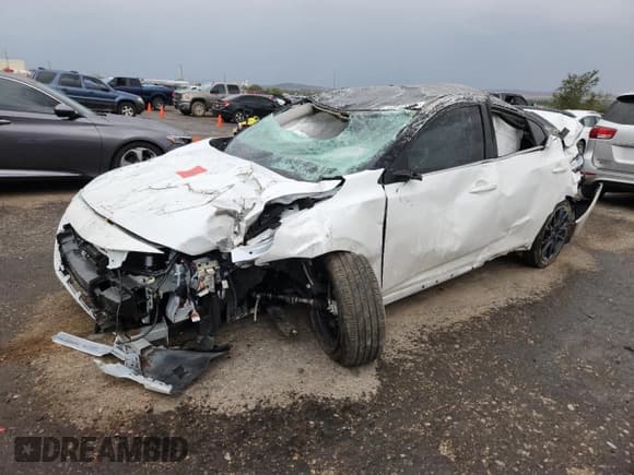 ✅ 2025 Nissan Sentra SR • VIN: 3N1AB8DV4SY336443 • Lot: 85915505. Wystawiony na Copart z przebiegiem 12 618 mil. Bezpłatny archiwum sprzedaży aukcyjnych z USA i szczegółowy raport historii pojazdu na DreamBid. Zdjęcie 1.