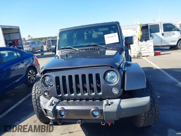 ✅ 2017 Jeep Wrangler Sahara • VIN: 1C4AJWBGXHL511384 • Lot: 43624632. Listed on IAAI with 72,296 mi. Free auction sales archive from the USA and detailed vehicle history report at DreamBid. Image 13.