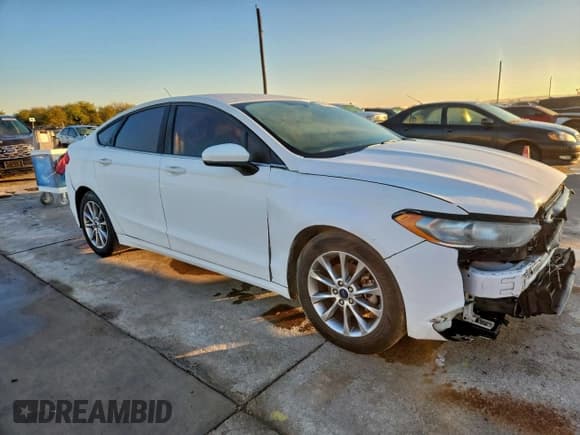 ✅ 2017 Ford Fusion SE • VIN: 3FA6P0H72HR164231 • Lot: 94281115. Listed on Copart with 120,517 mi. Free auction sales archive from the USA and detailed vehicle history report at DreamBid. Image 4.