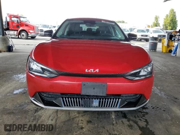 ✅ 2024 Kia EV6 Wind • VIN: KNDC3DLC1R5183443 • Lot: 85126435. Listed on Copart with 27,868 mi. Free auction sales archive from the USA and detailed vehicle history report at DreamBid. Image 5.