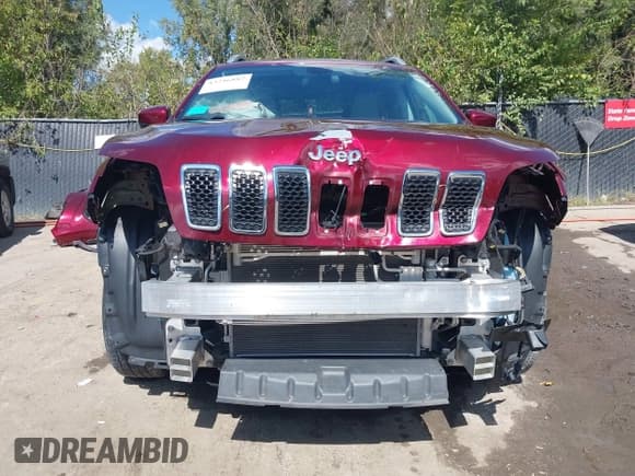✅ 2020 Jeep Cherokee Latitude Plus • VIN: 1C4PJMLB9LD506018 • Lot: 43246882. Wystawiony na IAAI z przebiegiem 62 478 mil. Bezpłatny archiwum sprzedaży aukcyjnych z USA i szczegółowy raport historii pojazdu na DreamBid. Zdjęcie 6.