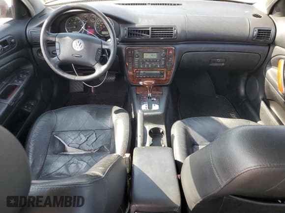 ✅ 2003 Volkswagen Passat GLX • VIN: WVWRH63B73P341214 • Lot: 54361985. Listed on Copart with 164,489 mi. Free auction sales archive from the USA and detailed vehicle history report at DreamBid. Image 8.