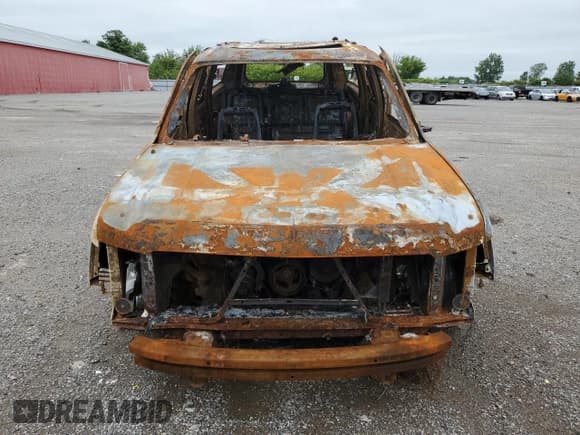 ✅ 2008 Chevrolet Suburban LTZ • VIN: 3GNFK16398G112287 • Lot: 68000144. Wystawiony na Copart z przebiegiem Nie podano. Bezpłatny archiwum sprzedaży aukcyjnych z USA i szczegółowy raport historii pojazdu na DreamBid. Zdjęcie 5.