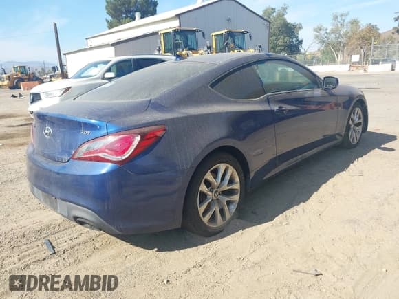 ✅ 2014 Hyundai Genesis Coupe 2.0T • VIN: KMHHT6KD2EU116891 • Lot: 43235906. Listed on IAAI with 144,210 mi. Free auction sales archive from the USA and detailed vehicle history report at DreamBid. Image 4.