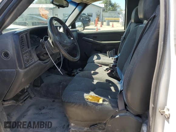 ✅ 2004 Chevrolet Silverado 1500 Work Truck • VIN: 1GCEC14X44Z164489 • Лот: 73210744. Опубликован ранее на Copart с пробегом Не указан. Бесплатный доступ к архиву аукционных продаж из США и подробный отчёт об истории автомобиля на DreamBid. Изображение 7.