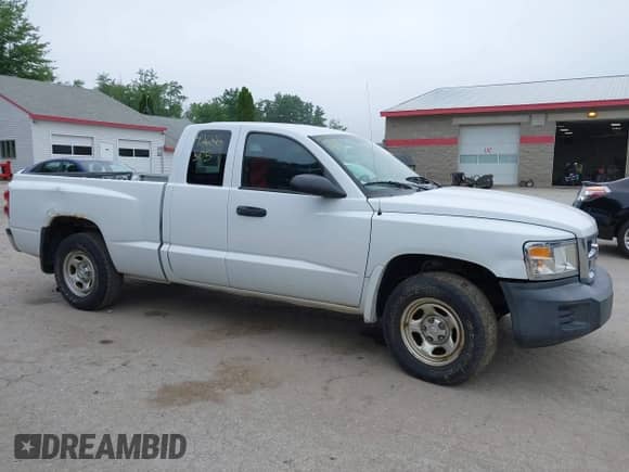 2008 Dodge Dakota ST с VIN 1D7HE22K28S510421, выставлен на аукционе IAAI как лот 42686505 с пробегом 138 167 миль миль и . История ставок и продаж доступна на DreamBid. Изображение 14.