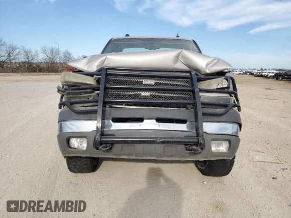 ✅ 2005 Chevrolet Silverado 2500HD LT • VIN: 1GCHK29U95E293793 • Lot: 78213934. Listed on Copart with Not provided. Free auction sales archive from the USA and detailed vehicle history report at DreamBid. Image 5.
