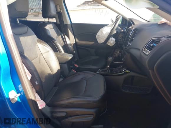 ✅ 2020 Jeep Compass Limited • VIN: 3C4NJDCB2LT200263 • Lot: 43109626. Listed on IAAI with 66,657 mi. Free auction sales archive from the USA and detailed vehicle history report at DreamBid. Image 5.