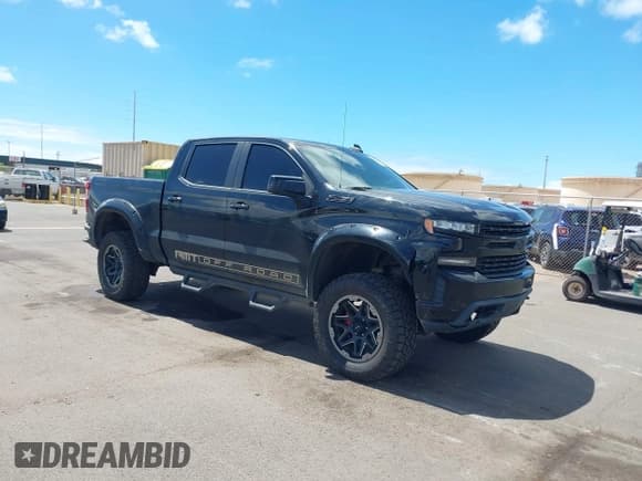 ✅ 2019 Chevrolet Silverado 1500 RST • VIN: 3GCUYEED5KG272481 • Lot: 42610410. Wystawiony na IAAI z przebiegiem 58 700 mil. Bezpłatny archiwum sprzedaży aukcyjnych z USA i szczegółowy raport historii pojazdu na DreamBid. Zdjęcie 1.