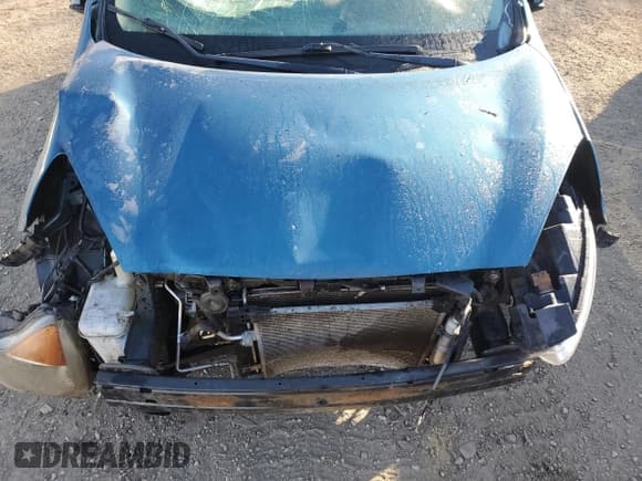 ✅ 2017 Nissan Micra S • VIN: 3N1CK3CP4HL266463 • Лот: 85882525. Опубликован ранее на Copart с пробегом Не указан. Бесплатный доступ к архиву аукционных продаж из США и подробный отчёт об истории автомобиля на DreamBid. Изображение 11.