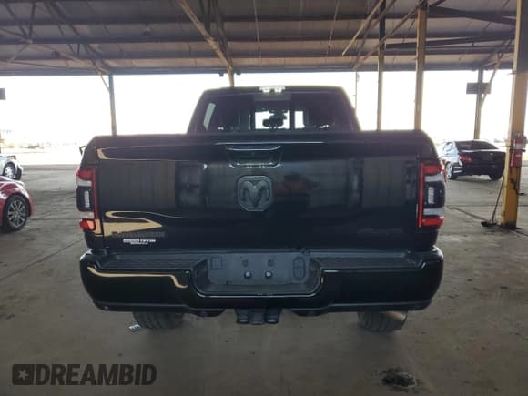 ✅ 2024 Ram 2500 Laramie • VIN: 3C6UR5FJ3RG188176 • Lot: 45595465. Wystawiony na Copart z przebiegiem 15 270 mil. Bezpłatny archiwum sprzedaży aukcyjnych z USA i szczegółowy raport historii pojazdu na DreamBid. Zdjęcie 6.