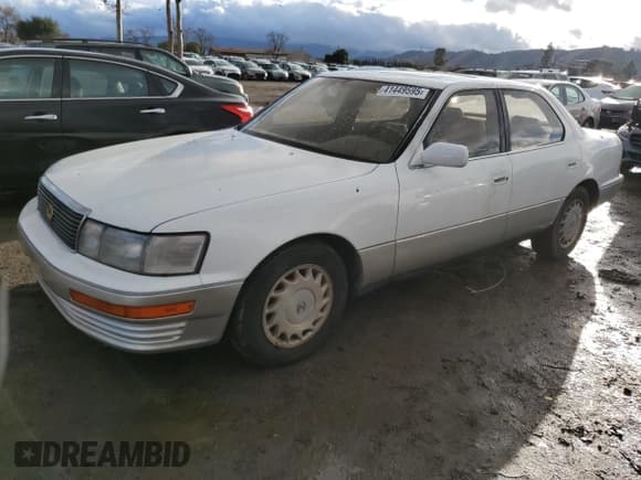 ✅ 1991 Lexus LS • VIN: JT8UF11E8M0085206 • Лот: 41449595. Опубликован ранее на Copart с пробегом 325 852 миль. Бесплатный доступ к архиву аукционных продаж из США и подробный отчёт об истории автомобиля на DreamBid. Изображение 1.