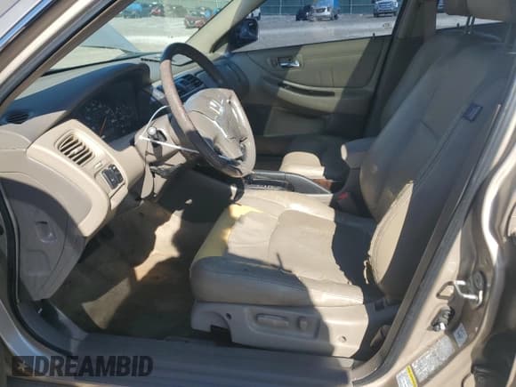 ✅ 2001 Honda Accord EX • VIN: 1HGCG56681A075589 • Lot: 90331055. Listed on Copart with 208,539 mi. Free auction sales archive from the USA and detailed vehicle history report at DreamBid. Image 7.