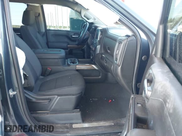 ✅ 2022 Chevrolet Silverado 1500 LT Trail Boss • VIN: 1GCPYFED9NZ181057 • Lot: 43574184. Wystawiony na IAAI z przebiegiem 25 856 mil. Bezpłatny archiwum sprzedaży aukcyjnych z USA i szczegółowy raport historii pojazdu na DreamBid. Zdjęcie 5.