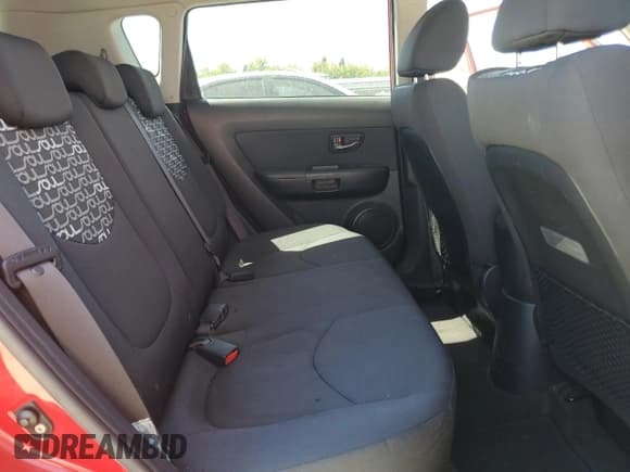 ✅ 2010 Kia Soul Sport • VIN: KNDJT2A28A7162989 • Lot: 66966235. Wystawiony na Copart z przebiegiem 178 623 mil. Bezpłatny archiwum sprzedaży aukcyjnych z USA i szczegółowy raport historii pojazdu na DreamBid. Zdjęcie 10.