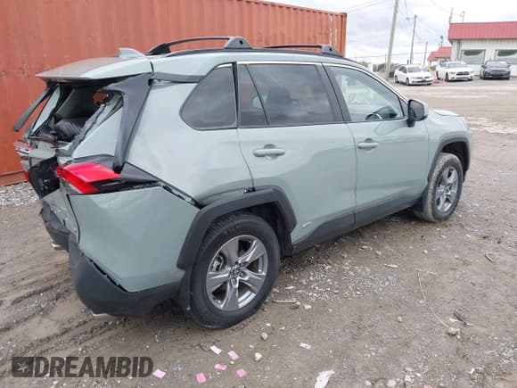 ✅ 2022 Toyota RAV4 Hybrid XLE • VIN: 4T3RWRFV4NU059049 • Lot: 43574599. Wystawiony na IAAI z przebiegiem 48 221 mil. Bezpłatny archiwum sprzedaży aukcyjnych z USA i szczegółowy raport historii pojazdu na DreamBid. Zdjęcie 4.