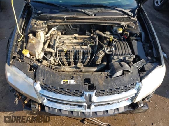 ✅ 2014 Dodge Avenger SE • VIN: 1C3CDZAB6EN225785 • Lot: 41479155. Wystawiony na IAAI z przebiegiem 153 389 mil. Bezpłatny archiwum sprzedaży aukcyjnych z USA i szczegółowy raport historii pojazdu na DreamBid. Zdjęcie 10.