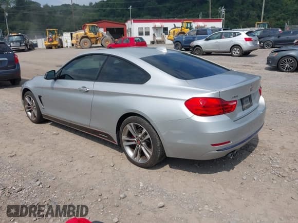 ✅ 2014 BMW 4 Series 428i xDrive • VIN: WBA3N5C50EF716708 • Lot: 42867738. Listed on IAAI with 103,412 mi. Free auction sales archive from the USA and detailed vehicle history report at DreamBid. Image 3.