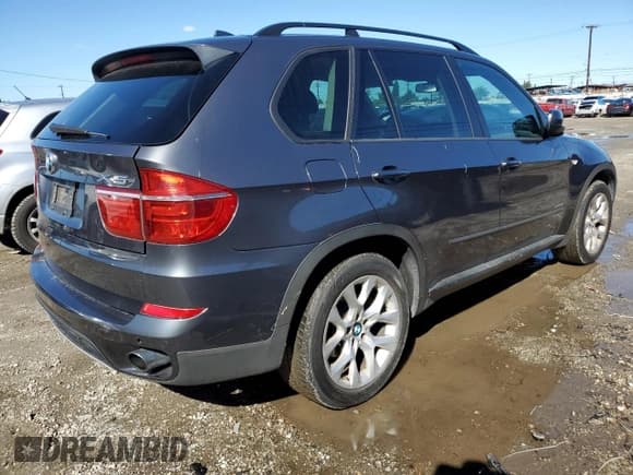 ✅ 2011 BMW X5 35i • VIN: 5UXZV4C58BL742802 • Лот: 82475585. Опубликован ранее на Copart с пробегом 209 979 миль. Бесплатный доступ к архиву аукционных продаж из США и подробный отчёт об истории автомобиля на DreamBid. Изображение 3.