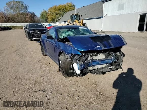 ✅ 2024 Ford Mustang GT Premium • VIN: 1FA6P8CF2R5415346 • Lot: 90146145. Listed on Copart with 17,957 mi. Free auction sales archive from the USA and detailed vehicle history report at DreamBid. Image 14.