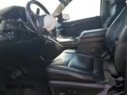 ✅ 2015 Chevrolet Suburban LT • VIN: 1GNSCJKC8FR530886 • Lot: 73063234. Wystawiony na Copart z przebiegiem 148 431 mil. Bezpłatny archiwum sprzedaży aukcyjnych z USA i szczegółowy raport historii pojazdu na DreamBid. Zdjęcie 7.