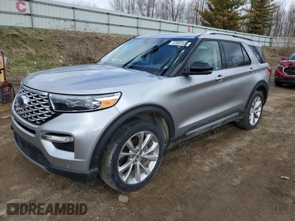 ✅ 2021 Ford Explorer Platinum • VIN: 1FM5K8HCXMGB63695 • Lot: 52802925. Wystawiony na Copart z przebiegiem 42 766 mil. Bezpłatny archiwum sprzedaży aukcyjnych z USA i szczegółowy raport historii pojazdu na DreamBid. Zdjęcie 1.