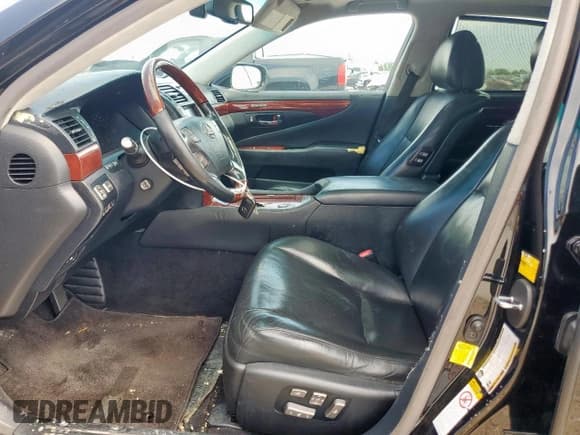 ✅ 2012 Lexus LS 460 L • VIN: JTHGL5EF0C5045591 • Lot: 59752355. Wystawiony na Copart z przebiegiem 237 294 mil. Bezpłatny archiwum sprzedaży aukcyjnych z USA i szczegółowy raport historii pojazdu na DreamBid. Zdjęcie 7.