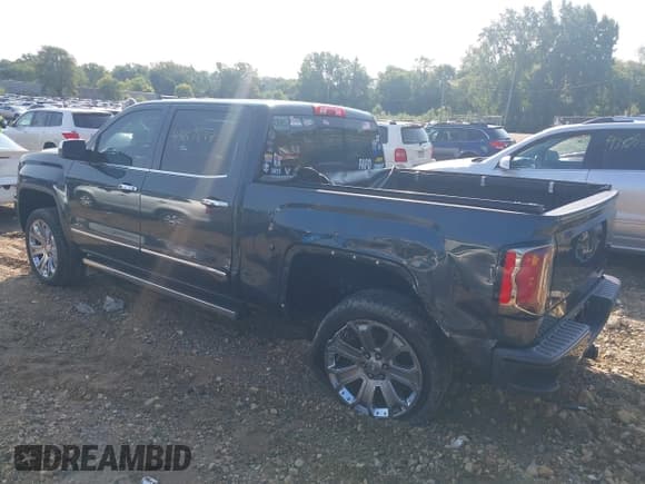 ✅ 2017 GMC Sierra 1500 Denali • VIN: 3GTU2PEJXHG504536 • Lot: 43157897. Listed on IAAI with 112,602 mi. Free auction sales archive from the USA and detailed vehicle history report at DreamBid. Image 3.