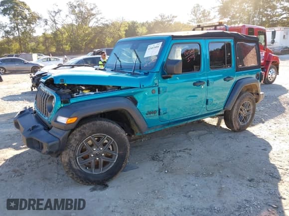 ✅ 2024 Jeep Wrangler Willys • VIN: 1C4PJXDG8RW239740 • Лот: 43403484. Опубликован ранее на IAAI с пробегом Не указан. Бесплатный доступ к архиву аукционных продаж из США и подробный отчёт об истории автомобиля на DreamBid. Изображение 2.