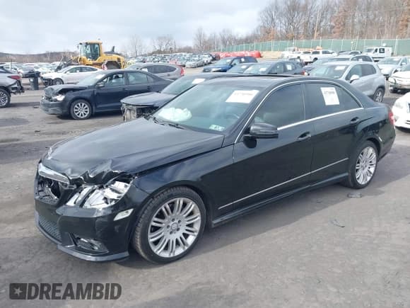 ✅ 2011 Mercedes-Benz E 350 Luxury • VIN: WDDHF8HB4BA487163 • Lot: 43730900. Listed on IAAI with 196,227 mi. Free auction sales archive from the USA and detailed vehicle history report at DreamBid. Image 2.