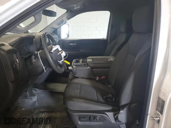 ✅ 2023 Chevrolet Silverado 2500HD Work Truck • VIN: 1GC0WLE70PF198799 • Лот: 81095345. Опубликован ранее на Copart с пробегом 37 377 миль. Бесплатный доступ к архиву аукционных продаж из США и подробный отчёт об истории автомобиля на DreamBid. Изображение 7.