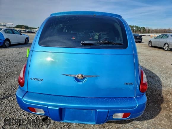 ✅ 2008 Chrysler PT Cruiser Touring • VIN: 3A8FY58B58T213135 • Lot: 94853675. Listed on Copart with 122,716 mi. Free auction sales archive from the USA and detailed vehicle history report at DreamBid. Image 6.