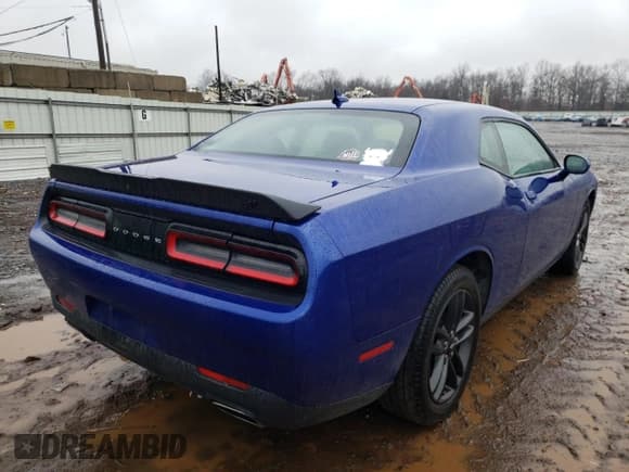 ✅ 2019 Dodge Challenger SXT • VIN: 2C3CDZGG3KH549638 • Lot: 36518053. Wystawiony na Copart z przebiegiem 35 395 mil. Bezpłatny archiwum sprzedaży aukcyjnych z USA i szczegółowy raport historii pojazdu na DreamBid. Zdjęcie 3.