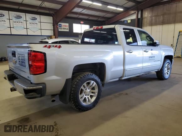 ✅ 2019 Chevrolet Silverado 1500 LT • VIN: 2GCVKPEC3K1123407 • Lot: 89509185. Wystawiony na Copart z przebiegiem 192 193 mil. Bezpłatny archiwum sprzedaży aukcyjnych z USA i szczegółowy raport historii pojazdu na DreamBid. Zdjęcie 3.