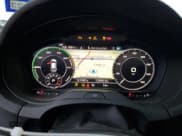 ✅ 2018 Audi A3 e-tron Sportback Premium Plus • VIN: WAUTPBFF1JA079414 • Лот: 81310934. Опубликован ранее на Copart с пробегом 121 587 миль. Бесплатный доступ к архиву аукционных продаж из США и подробный отчёт об истории автомобиля на DreamBid. Изображение 9.