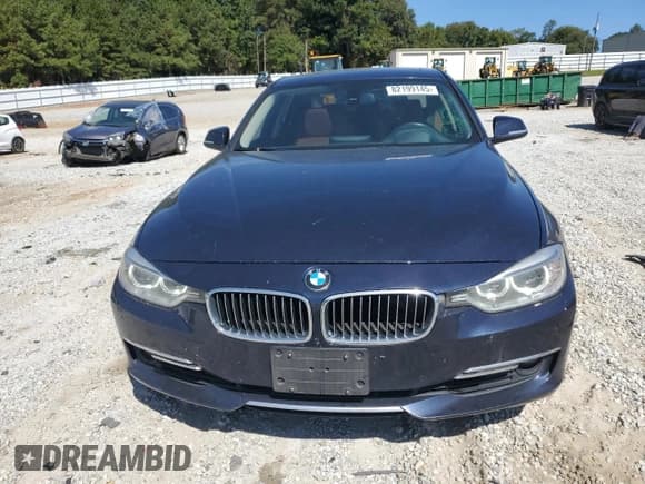 ✅ 2013 BMW 3 Series 335i • VIN: WBA3A9C52DF477194 • Lot: 82199145. Wystawiony na Copart z przebiegiem 145 317 mil. Bezpłatny archiwum sprzedaży aukcyjnych z USA i szczegółowy raport historii pojazdu na DreamBid. Zdjęcie 5.