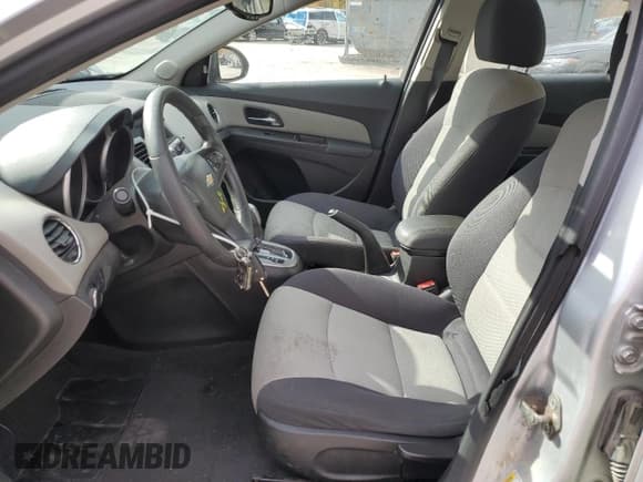 ✅ 2015 Chevrolet Cruze LS • VIN: 1G1PA5SG0F7169429 • Lot: 89809465. Listed on Copart with 114,787 mi. Free auction sales archive from the USA and detailed vehicle history report at DreamBid. Image 7.