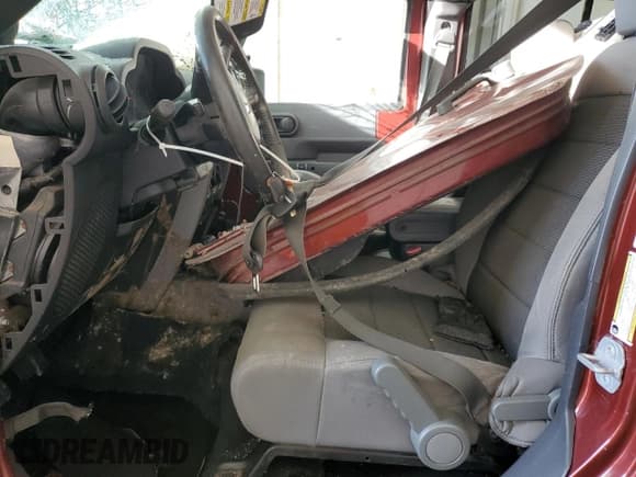 ✅ 2008 Jeep Wrangler Unlimited X • VIN: 1J8GA39118L631478 • Lot: 85724135. Listed on Copart with Not provided. Free auction sales archive from the USA and detailed vehicle history report at DreamBid. Image 7.