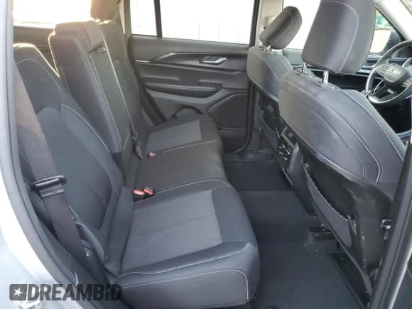 ✅ 2023 Jeep Grand Cherokee Laredo • VIN: 1C4RJHAG7PC644151 • Лот: 58538435. Опубликован ранее на Copart с пробегом 53 716 миль. Бесплатный доступ к архиву аукционных продаж из США и подробный отчёт об истории автомобиля на DreamBid. Изображение 10.