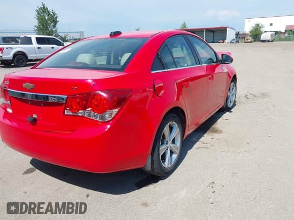 ✅ 2015 Chevrolet Cruze LT • VIN: 1G1PE5SB0F7195523 • Lot: 43005629. Listed on IAAI with 94,186 mi. Free auction sales archive from the USA and detailed vehicle history report at DreamBid. Image 4.
