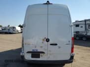✅ 2023 Mercedes-Benz Sprinter • VIN: W1Y4NBHY0PT147870 • Лот: 67999405. Опубликован ранее на Copart с пробегом 18 492 миль. Бесплатный доступ к архиву аукционных продаж из США и подробный отчёт об истории автомобиля на DreamBid. Изображение 6.