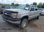 ✅ 2006 Chevrolet Silverado 2500HD LT3 • VIN: 1GCHK23D36F183312 • Лот: 42764583. Опубликован ранее на IAAI с пробегом 233 413 миль. Бесплатный доступ к архиву аукционных продаж из США и подробный отчёт об истории автомобиля на DreamBid. Изображение 2.