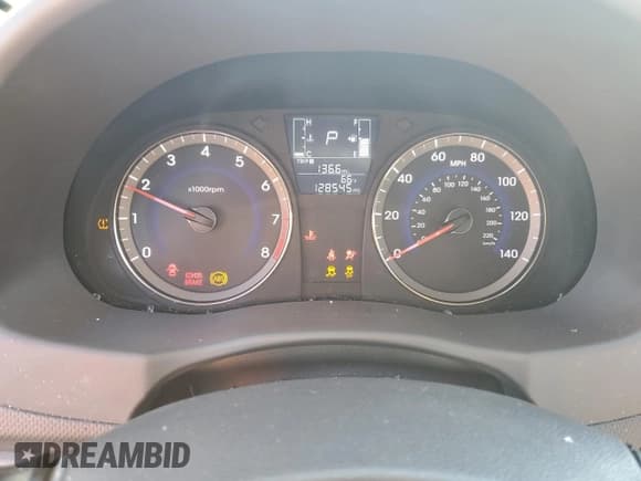 ✅ 2017 Hyundai Accent SE • VIN: KMHCT4AE3HU249608 • Lot: 77677174. Listed on Copart with 128,545 mi. Free auction sales archive from the USA and detailed vehicle history report at DreamBid. Image 9.