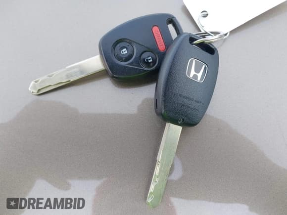 ✅ 2011 Honda Ridgeline RTL • VIN: 5FPYK1F58BB452988 • Лот: 43645683. Опубликован ранее на IAAI с пробегом 223 624 миль. Бесплатный доступ к архиву аукционных продаж из США и подробный отчёт об истории автомобиля на DreamBid. Изображение 11.