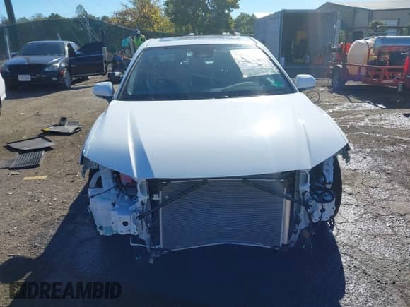 2025 Toyota Camry LE с VIN 4T1DAACKXSU611629, выставлен на аукционе IAAI как лот 43179481 с пробегом Не указан миль и . История ставок и продаж доступна на DreamBid. Изображение 13.