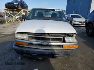 ✅ 2003 Chevrolet S-10 • VIN: 1GCCS14H338102072 • Лот: 47418925. Опубликован ранее на Copart с пробегом 179 672 миль. Бесплатный доступ к архиву аукционных продаж из США и подробный отчёт об истории автомобиля на DreamBid. Изображение 5.