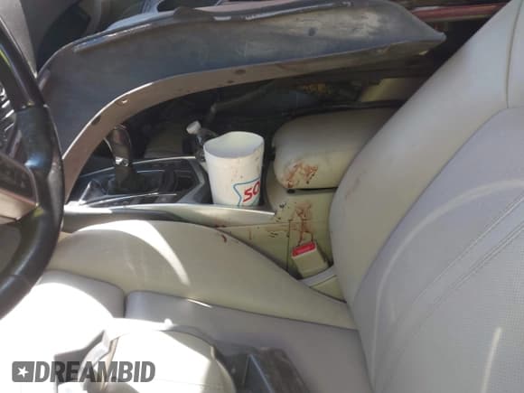 ✅ 2012 Cadillac SRX Luxury Collection • VIN: 3GYFNAE38CS610160 • Lot: 43441743. Wystawiony na IAAI z przebiegiem 75 148 mil. Bezpłatny archiwum sprzedaży aukcyjnych z USA i szczegółowy raport historii pojazdu na DreamBid. Zdjęcie 13.