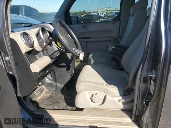 ✅ 2009 Honda Element LX • VIN: 5J6YH18399L001010 • Лот: 45909835. Опубликован ранее на Copart с пробегом 186 471 миль. Бесплатный доступ к архиву аукционных продаж из США и подробный отчёт об истории автомобиля на DreamBid. Изображение 7.