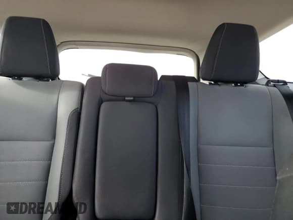 ✅ 2016 Ford Escape SE • VIN: 1FMCU0G92GUA42884 • Lot: 90461185. Listed on Copart with 171,416 mi. Free auction sales archive from the USA and detailed vehicle history report at DreamBid. Image 10.